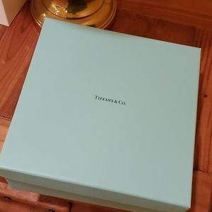 Tiffany Child's China Set. Buzz Buzz